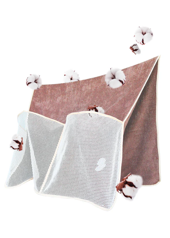 Toalla no-sand de Yum Design plegada